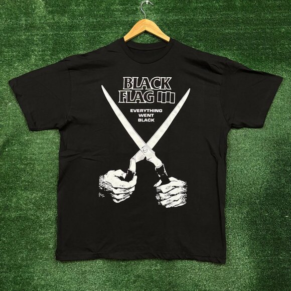 Black Flag Everything Went Black T-shirt size extra large - Picture 1 of 4